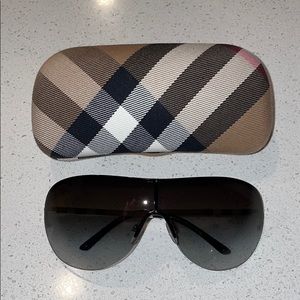 MEN’S BURBERRY SUNGLASSES